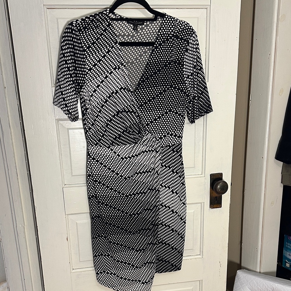 Banana Republic Monochrome Dot Dress Medium